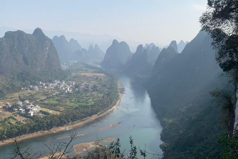 From Guilin/Yangshuo: Private Li River Cruise & Cycling Tour