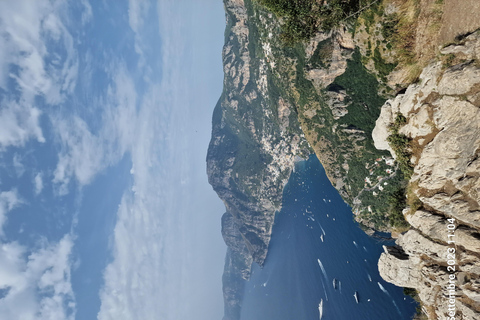 Pad van de Goden, Amalfikust Wandeling van Agerola naar PositanoPad van de Goden Kust van Amalfi Wandeling van Agerola naar Nocelle