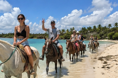 Punta Cana: Laguna Beach Tour with Swimming and Snorkeling