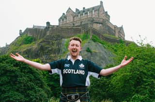 Tickets & Tour für Edinburgh Castle – schottischer Guide im Kilt