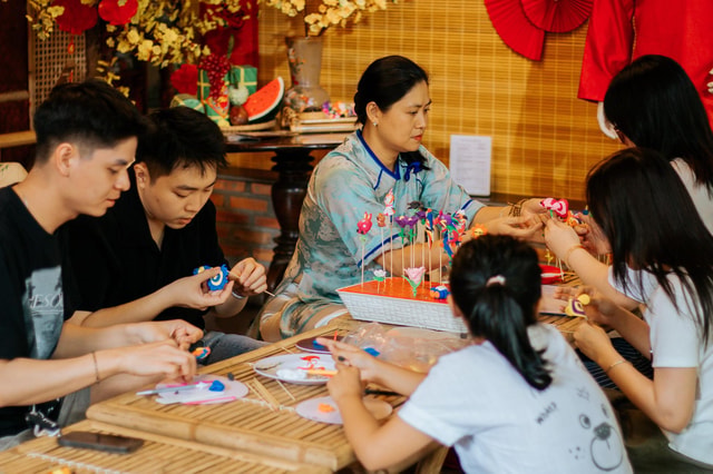 Nha Trang: Weekend Handicraft Workshop with Local Artists