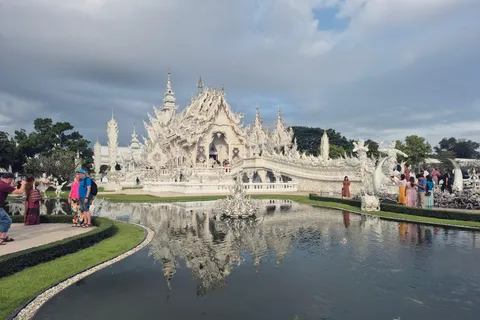 Chiang Rai : Half-Day Temple Tour in Chiang Rai (8 am -1 pm)