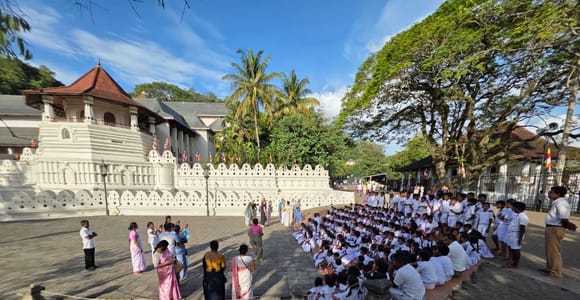 Kandy Private Day Trip with Temple of the Tooth Visit