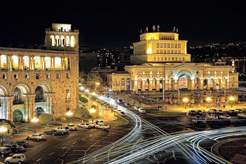 Yerevan: City Highlights Layover Tour from Zvartnots Airport Private Guided tour