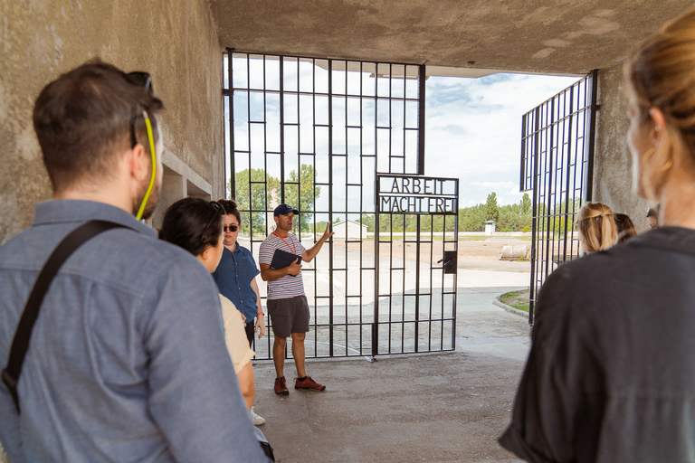 Z Berlina: piesza wycieczka po pamięci Sachsenhausen w małej grupieWycieczka grupowa w języku angielskim