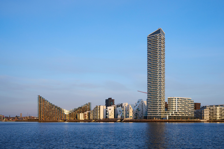 A more culinary tour of Aarhus Ø: with tastings through Aarhus' history Culinary island hike: Tastes from 1250 years of city history