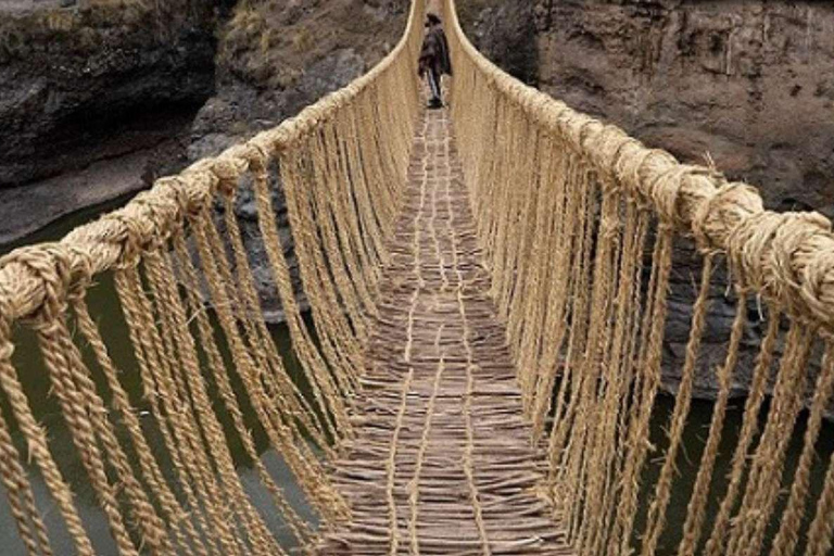 Journée privée du pont Q&#039;eshuachaka et des 4 lagons