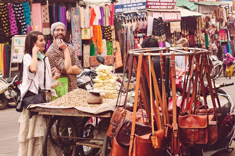 Udaipur: Culture, Crafts & Market Shopping Tour Udaipur Shopping Tour: Guide + Car