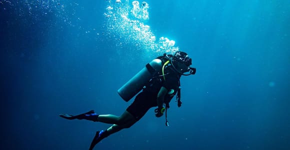 Sousse: Beginner Scuba Diving & Mediterranean Boat Trip