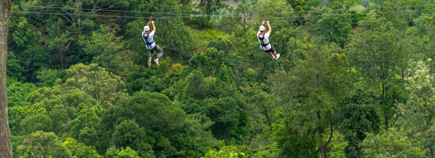 Pai : Aventure en tyrolienne dans la jungle avec 16 plateformes