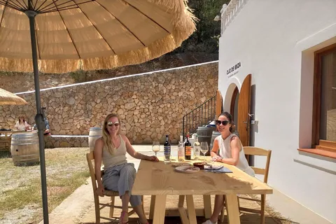 Upptäck essensen av Ibizas rika vinkultur
