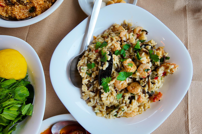 Chania: banchetti serali - Un viaggio attraverso i sapori cretesiChania: Banchetti serali - Un viaggio attraverso i sapori cretesi