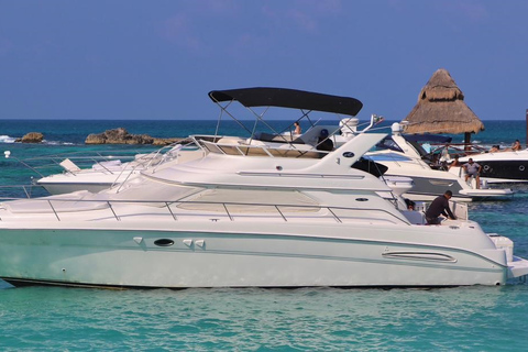 Exklusive Cancun Privatyacht segelt durch die KaribikExklusive Cancun Privatyacht 4 Stunden Tour