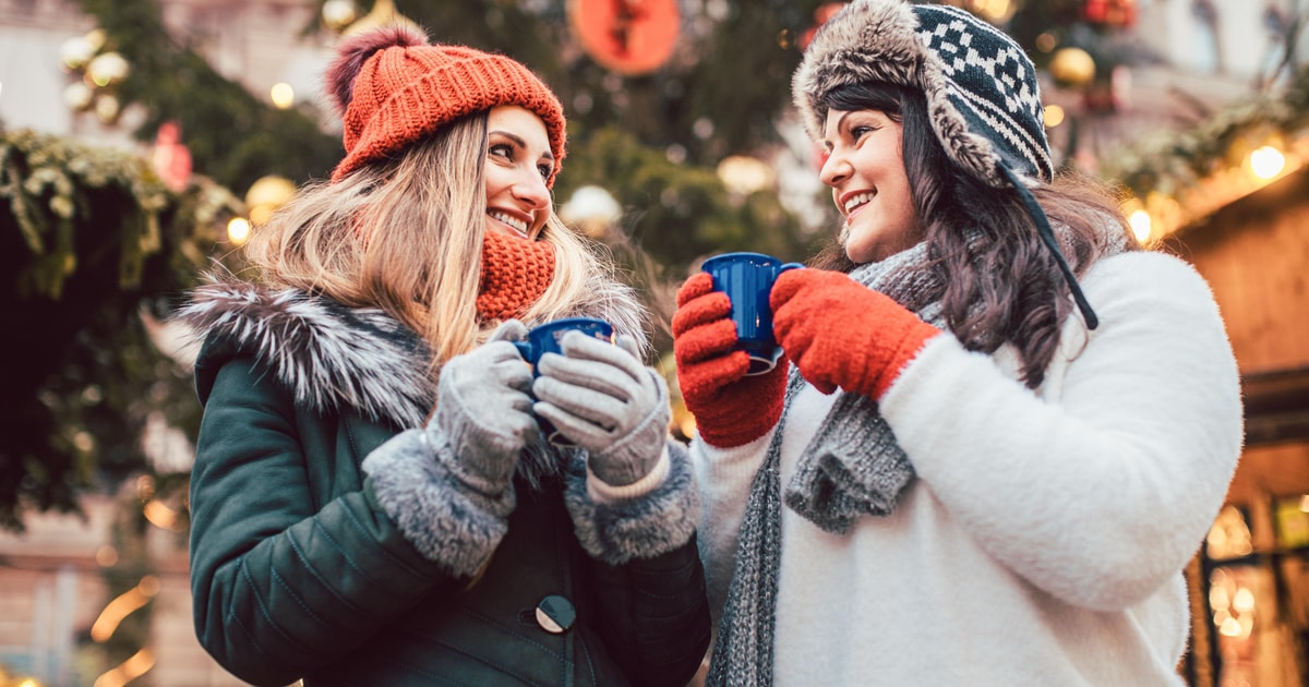 Venice: Christmas market photoshoot at Campo Santo Stefano