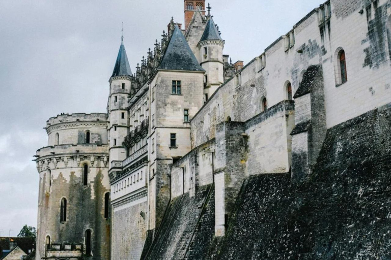 Loire Châteaux:Blois, Amboise & Chenonceau with Wine Tasting