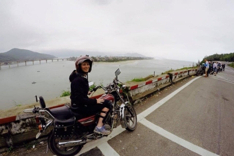 Highlight Rider Tour via Hai Van pas vanuit Hue of Hoi An