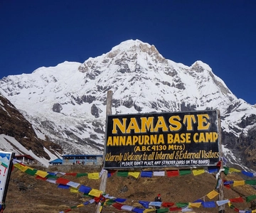 From Pokhara: 5-Day Annapurna Basecamp Trek with Hot Springs