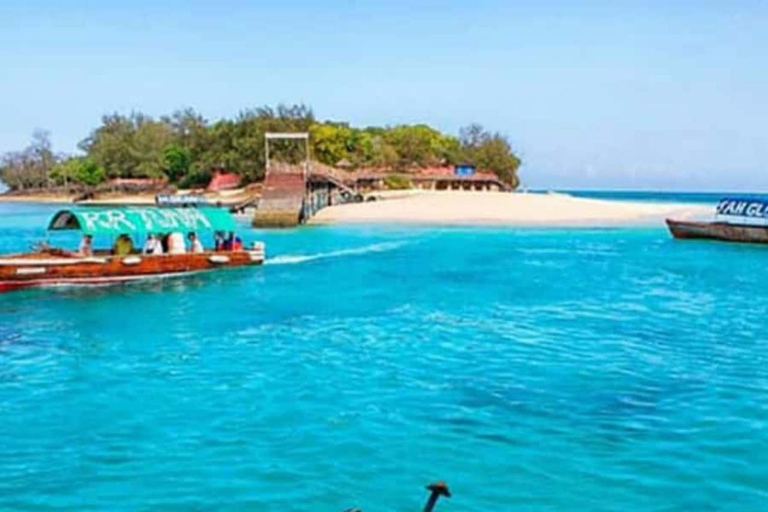 桑给巴尔：监狱岛、纳库彭达沙滩和萨拉姆海龟游泳私人观光（含接送服务）