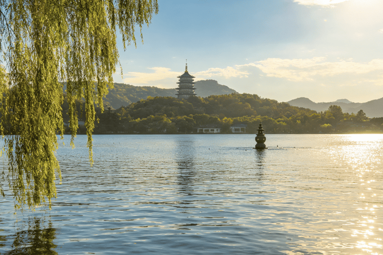 Hangzhou: Small-Group Day Trip from Shanghai by Bullet Train