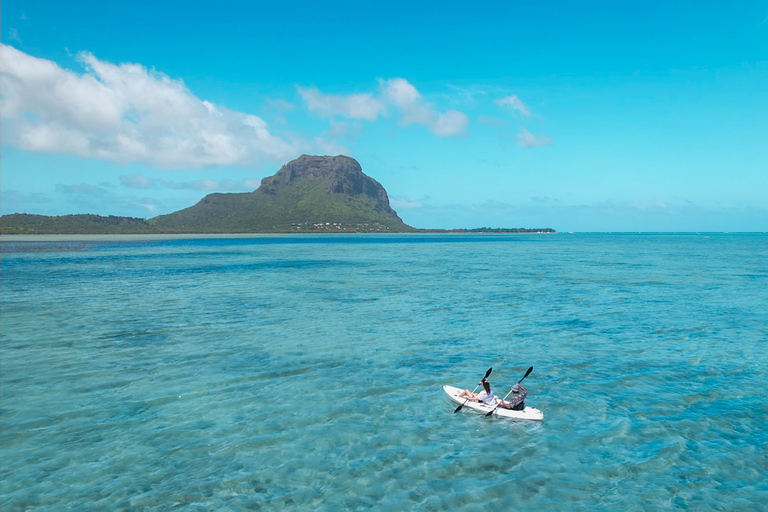 Mauritius: Geführte Kajaktour zur Insel BenitiersMauritius: Kajaktour auf der Insel Benitiers