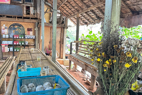 Chiang Mai: Doi Inthanon Pha Dok Siew Trek & Karen Culture