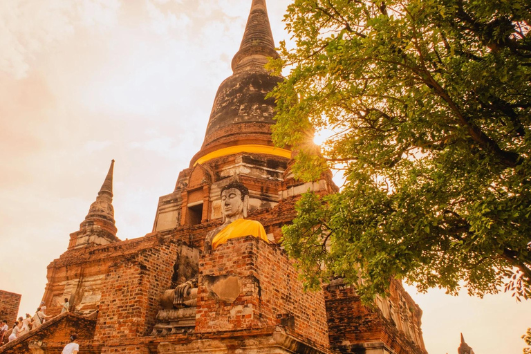 Bangkok: Ayutthaya Temples Day Trip with Sunset Cruise
