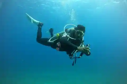 Discover Scuba Diving : Hikkaduwa : Scuba Diving