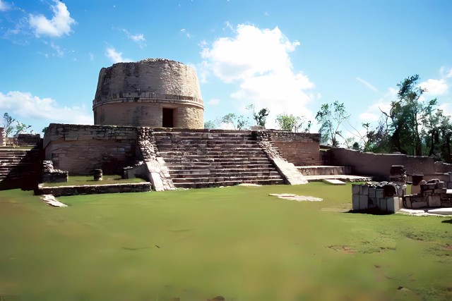 From Mérida: Archeological Zone, 2 beautiful cenotes & food