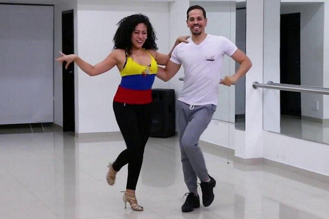 Experience dance classes in the city of Cali