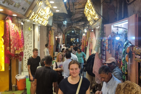 أودايبور: جولة تراثية سيرًا على الأقدام وتناول الطعام