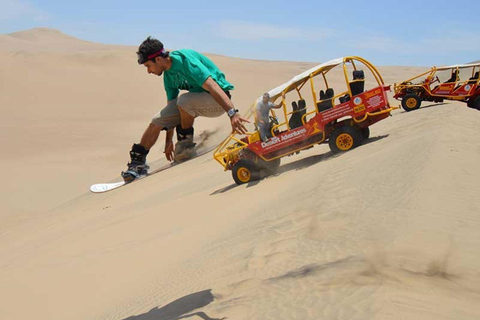 Desde Lima: Excursión de un día a Huacachina para hacer Sandboard y catar vinos