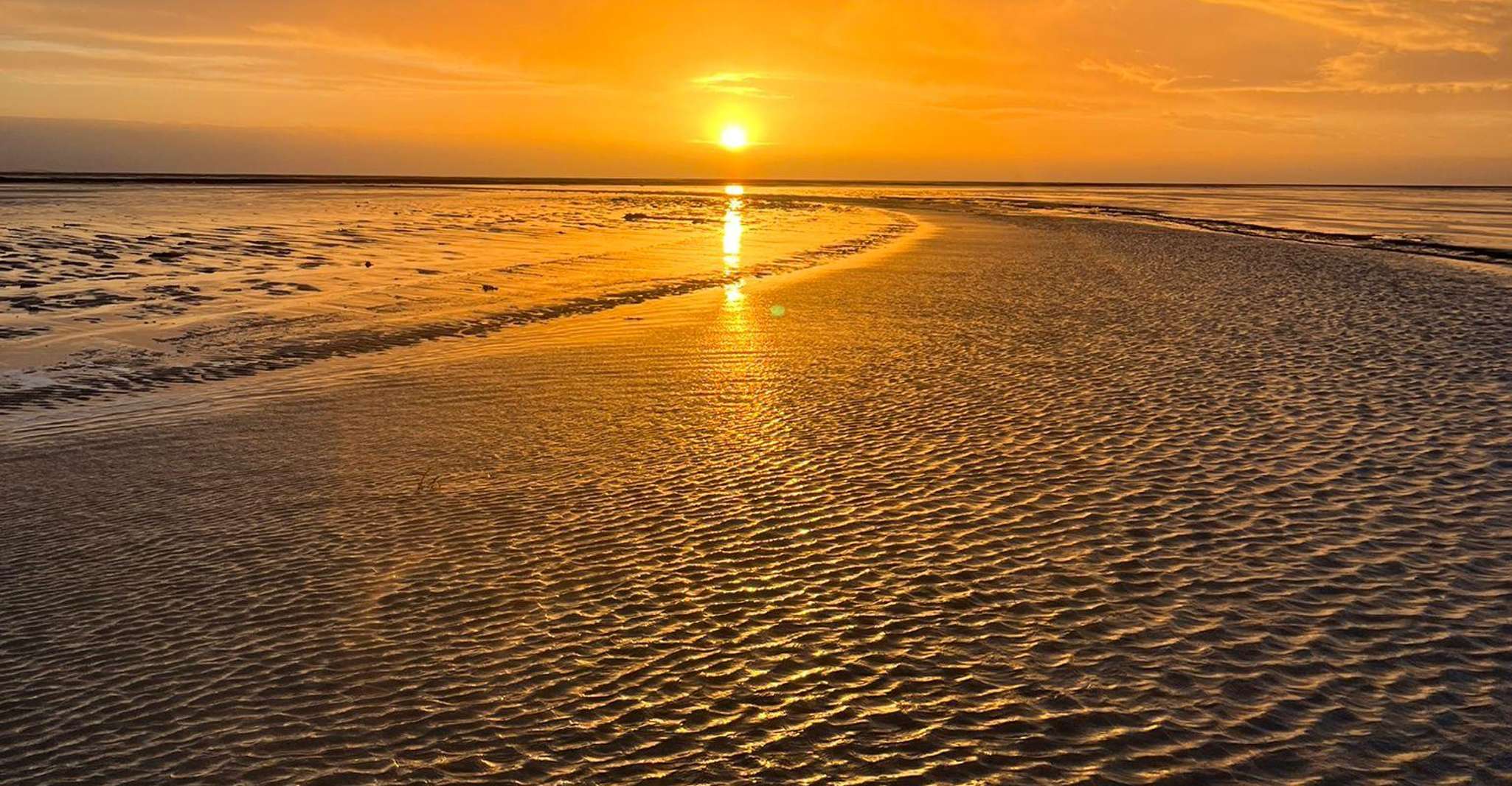 Bay of Mont Saint-Michel , Sunset Until Dark Night - Housity