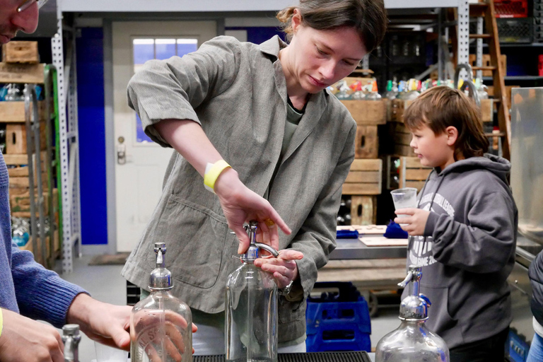 Brooklyn: Brooklyn Seltzer Museum & Factory Tour & Tasting