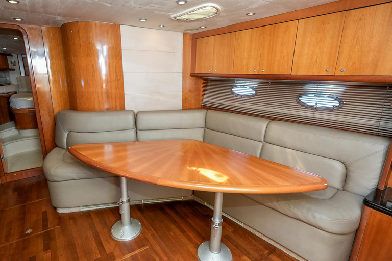 Cancun: Noleggio di uno yacht di 52 piedi* Cancun: Noleggio di uno yacht di 52 piedi