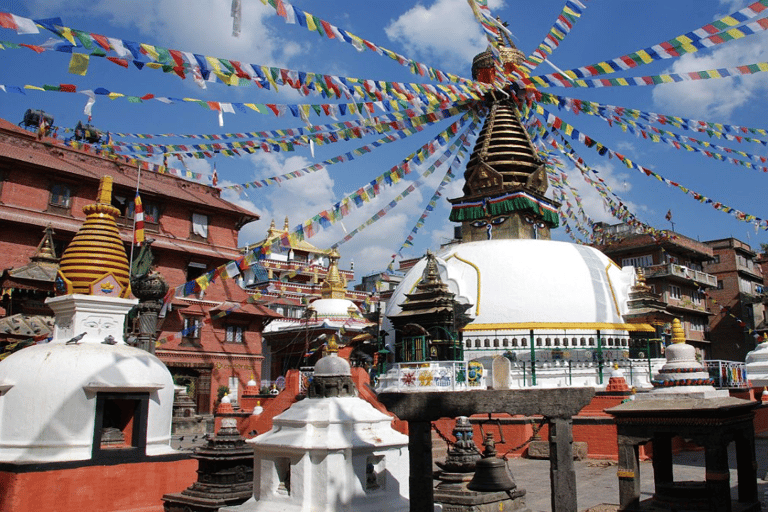 Kathmandu: Palace, Garden, Market & Stupa Near Thamel Tour