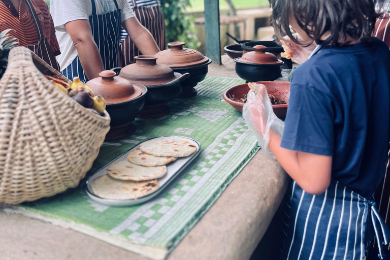 Kandy: Sri Lankan Cooking Class with Meal