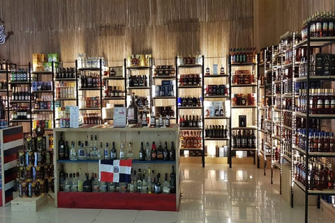 Punta Cana: Shopping Tour with Tastings and Pickup
