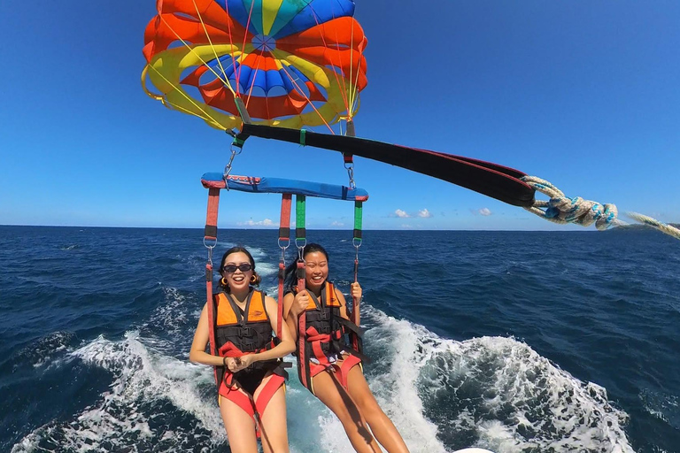 Boracay Parasailing Experience with Crystal Kayak Photo Op