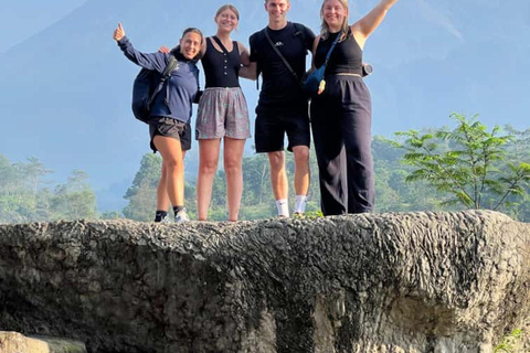 استكشاف جبل ميرابي عند شروق الشمس وكهف جومبلانغ وكهف بيندولبدون شروق الشمس: كهف جوملانغ وكهف بيندو