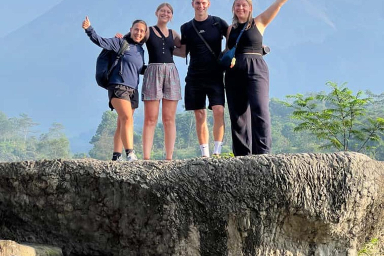 استكشاف جبل ميرابي عند شروق الشمس وكهف جومبلانغ وكهف بيندولبدون شروق الشمس: كهف جوملانغ وكهف بيندو