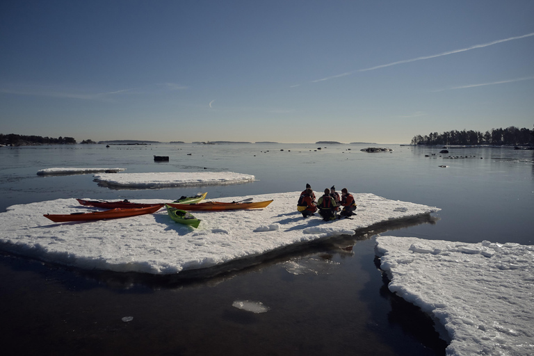 Helsinki: Zimowy spływ kajakowy po wschodnim archipelagu Helsinek