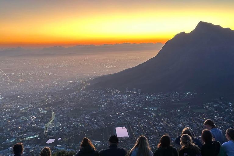 Kaapstad: Wandeling met gids over Lion's Head bij zonsopgang of zonsondergangZonsopgang wandeling vanaf trefpunt