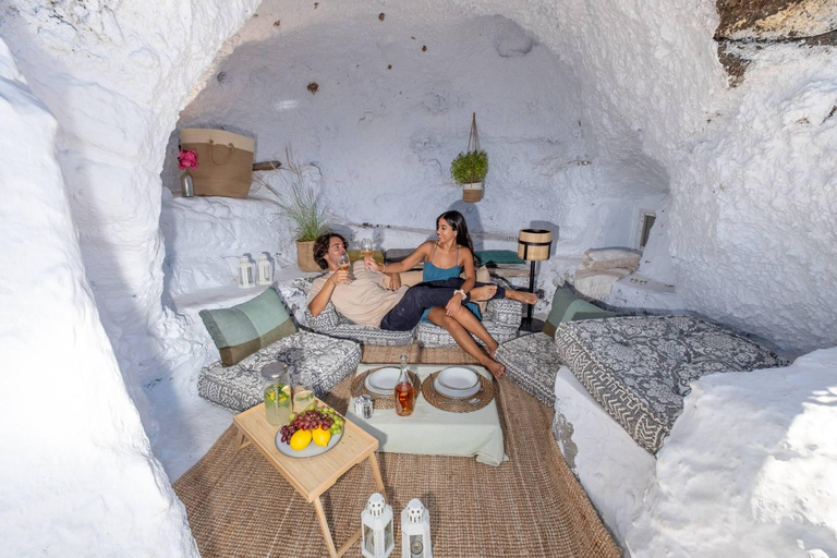 Santorin : randonnée dans la caldeira et dînerSantorin : Randonnée dans la caldeira et dîner