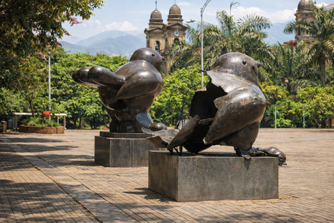 Medellín: Escobar, Colombian Conflict & Transformation