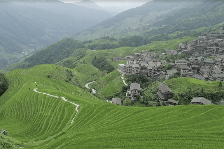 Guilin: Longji Terraces, Bamboo Rice Cooking & Alley Tour