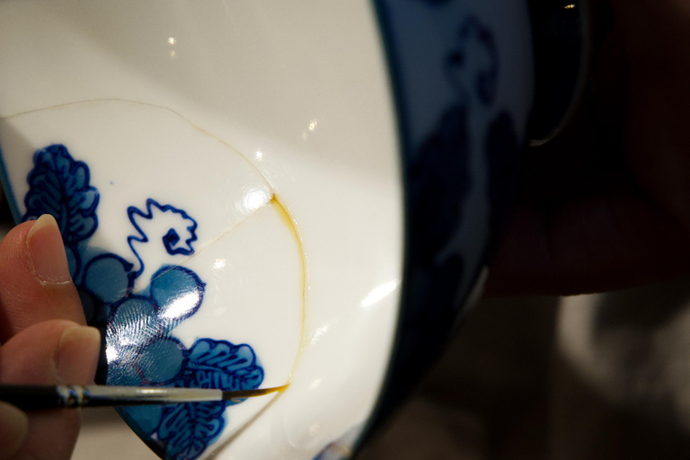 Osaka: Kintsugi Workshop, skönhet i trasigheten