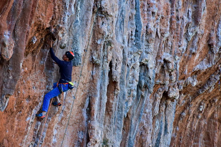 Leonidio : séance d&#039;escalade avec un guide