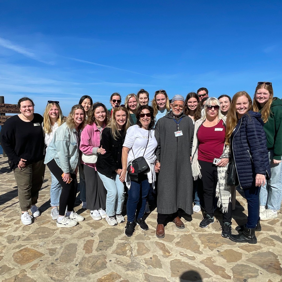 Depuis la baie de Cadix : excursion d'une journée à Tanger avec ferry et guide de la région - medina