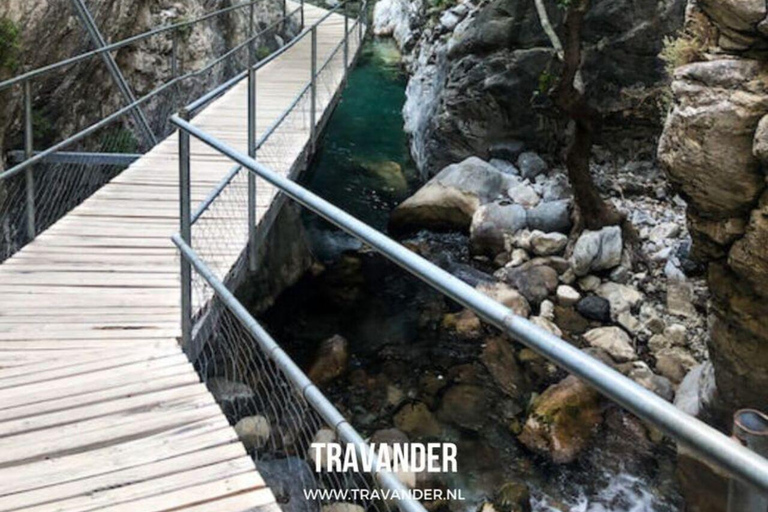 Alanya: Passeio 3 em 1 pelas cachoeiras de Sapadere, Dim Stream e Dim CaveO ingresso para a caverna não está incluído.