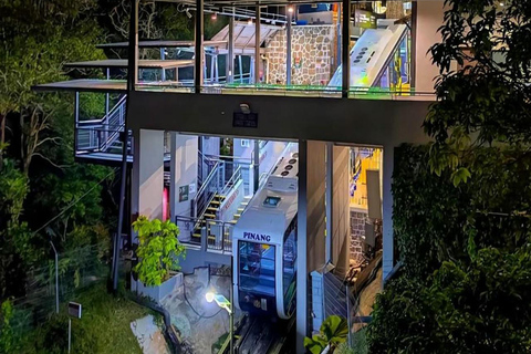 Penang: Penang Hill Sunrise Tour with Morning Market Visit